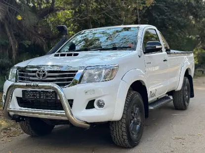 Picture of Toyota Hilux 2015