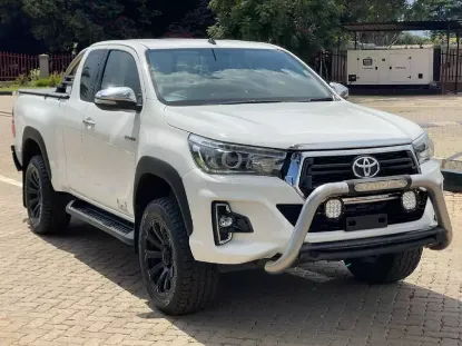 Picture of Toyota Hilux 2016