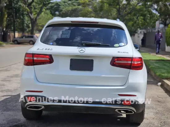 Picture of Mercedes Benz GLC 2017