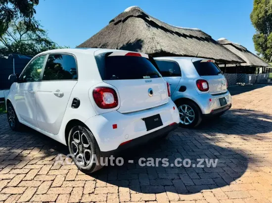 Picture of Mercedes Benz Smart 2018