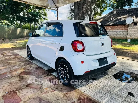 Picture of Mercedes Benz Smart 2018
