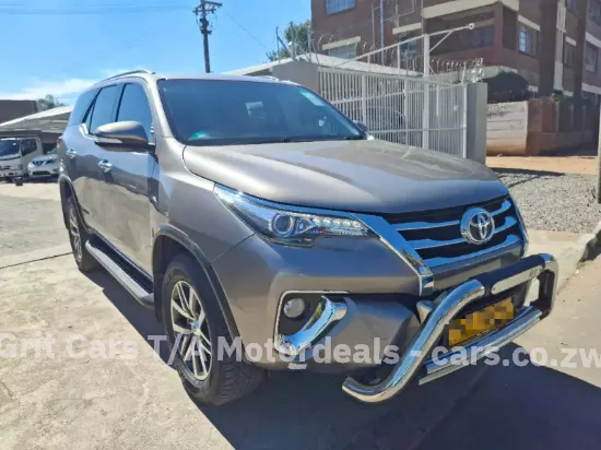 Picture of Toyota Fortuner 2016