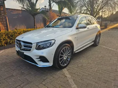 Picture of Mercedes Benz GLC 2016