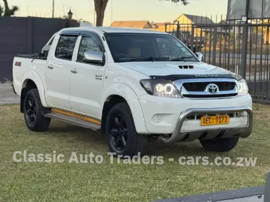 Picture of Toyota Hilux 2011