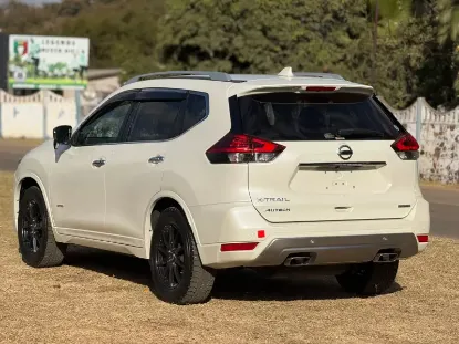 Picture of Nissan X-Trail 2019