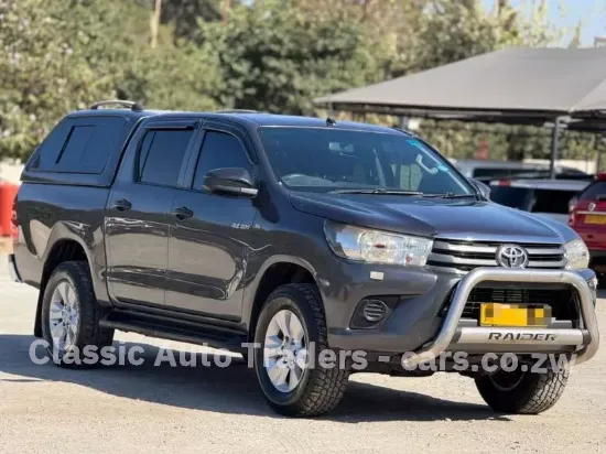Picture of Toyota Hilux 2.4GD6 2017