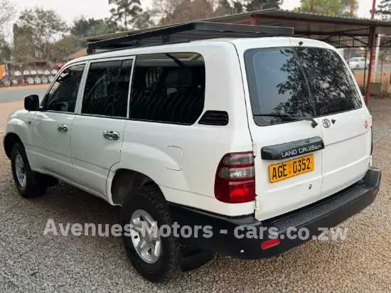 Picture of Toyota Land Cruiser 2003