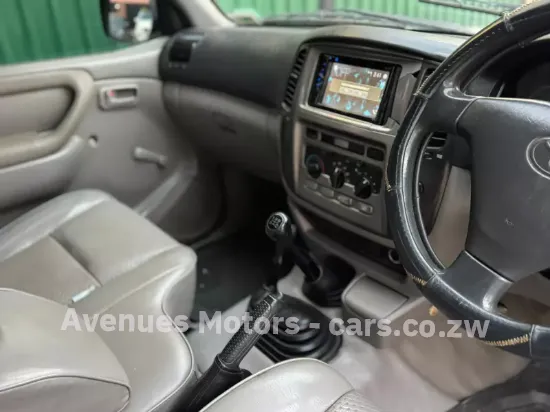 Picture of Toyota Land Cruiser 2003