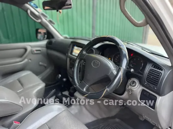 Picture of Toyota Land Cruiser 2003