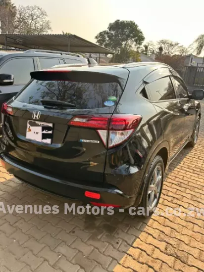 Picture of Honda Vezel 2016