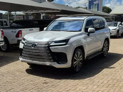 Picture of Lexus LX 2022