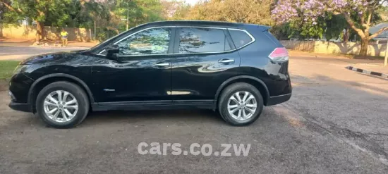 Picture of Nissan Xtrail 2017 Model For Rental