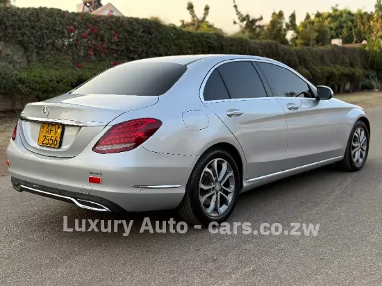 Picture of Mercedes Benz C-Class 2015