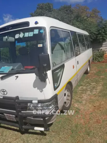 Picture of TOYOTA COASTER BUSES FOR HIRE