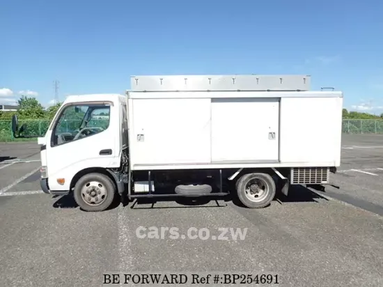 Picture of 2 TONNE REFRIGERATED TRUCK FOR HIRE -32 DEGREES