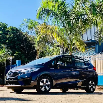 Picture of Honda Fit Hybrid for hire!