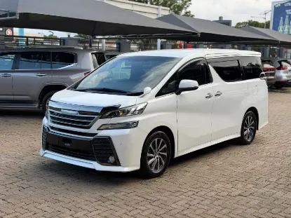 Picture of Toyota Vellfire 2017