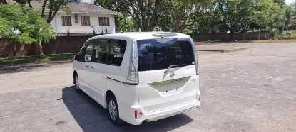 Picture of Seven Seater Nissan Serena C26