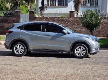 Picture of Honda Vezel for hire!