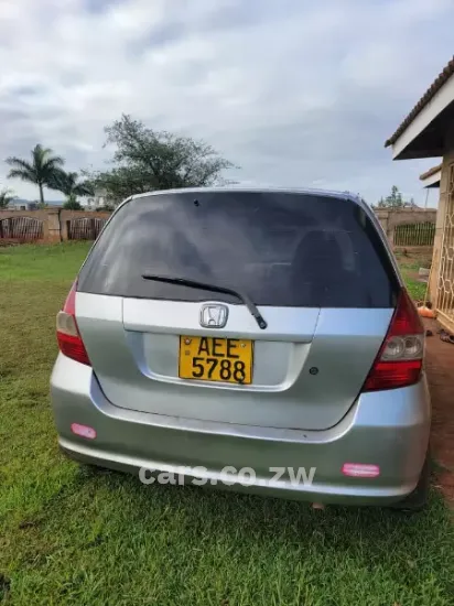 Picture of Honda Fit 2002