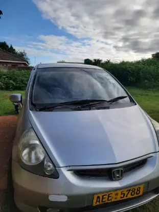 Picture of Honda Fit 2002