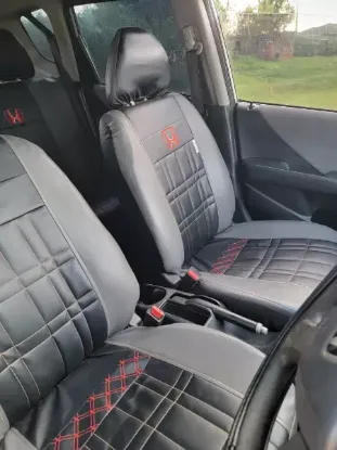 Picture of Honda Fit 2002
