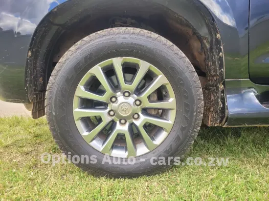 Picture of Toyota Prado 2018