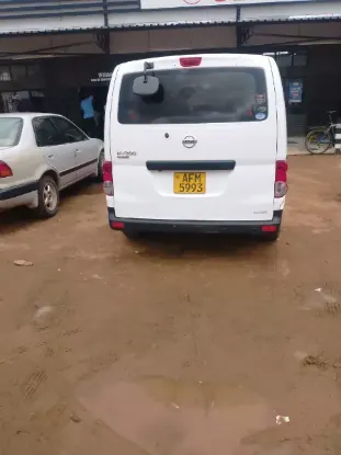 Picture of Nissan NV200 2010