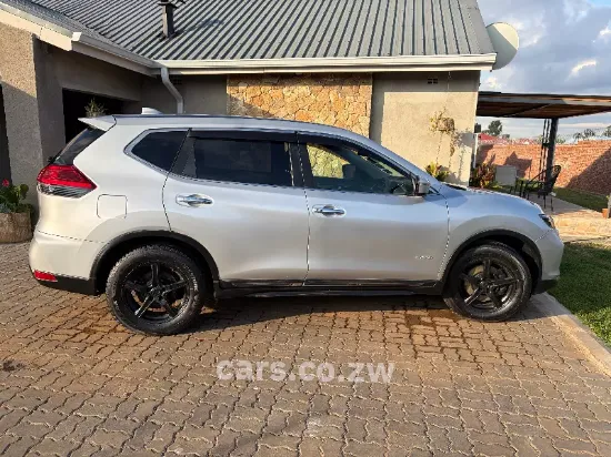 Picture of Nissan X-Trail 2017