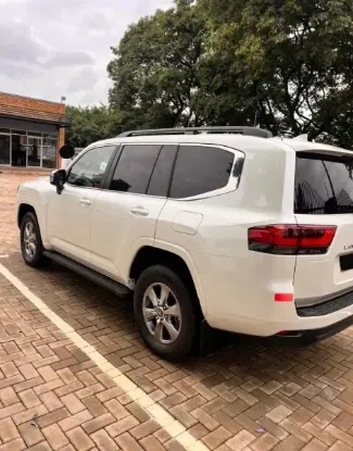 Picture of Toyota Land Cruiser 2023