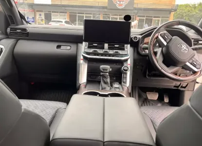 Picture of Toyota Land Cruiser 2023