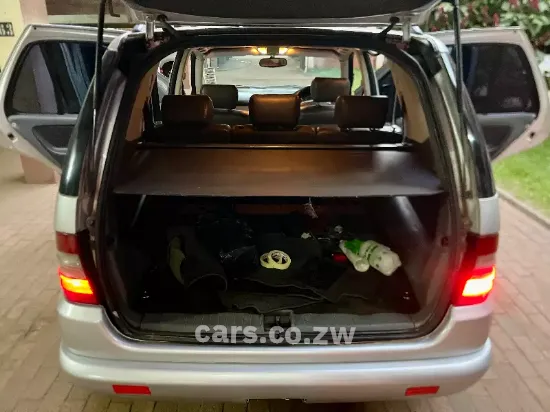 Picture of Mercedes Benz ML-Class 2002