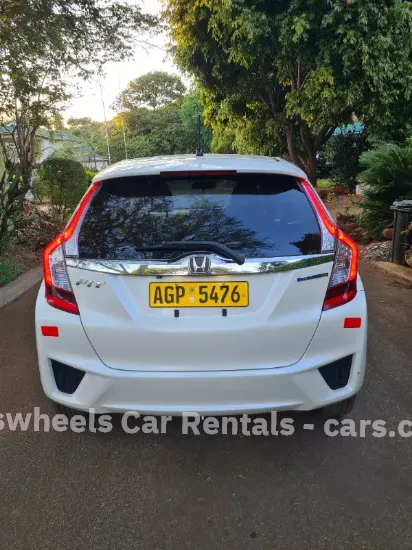 Picture of Hatchbacks and Sedans: Honda Fit Hybrid, Toyota Aqua, Toyota Allion New Shape