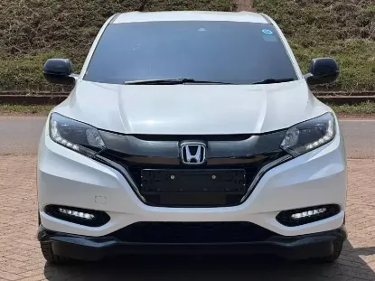 Picture of Hybrid Mid SUVs: Honda Vezel, Toyota CHR, Nissan Xtrail T32, Toyota Rav4