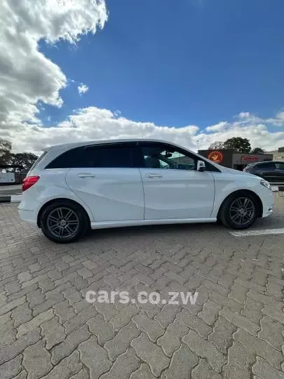 Picture of Mercedes Benz B-Class 2016