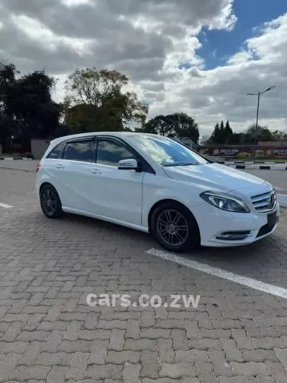 Picture of Mercedes Benz B-Class 2016