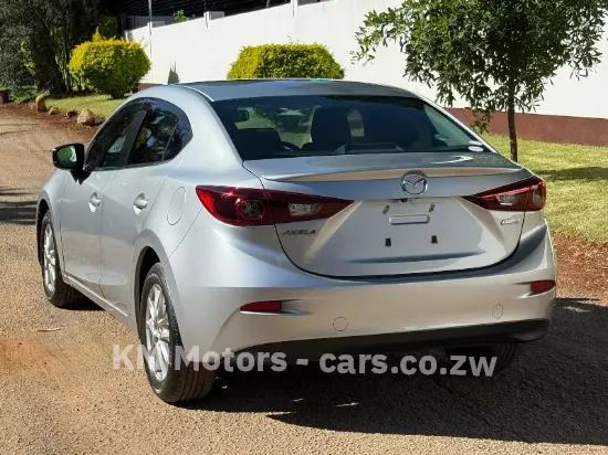 Picture of Mazda Axela 2016