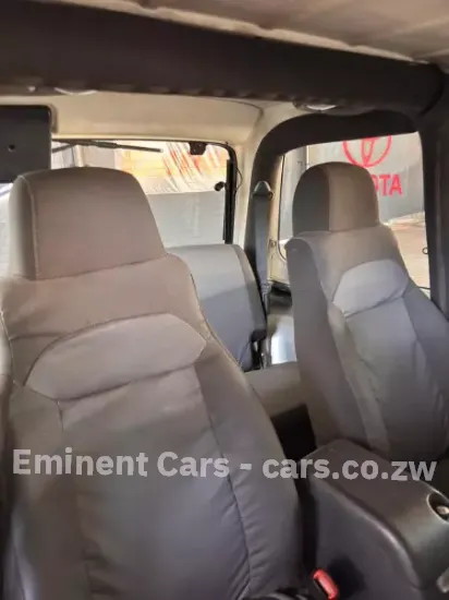 Picture of Jeep Sahara 2011