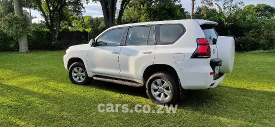 Picture of Toyota Prado 2021