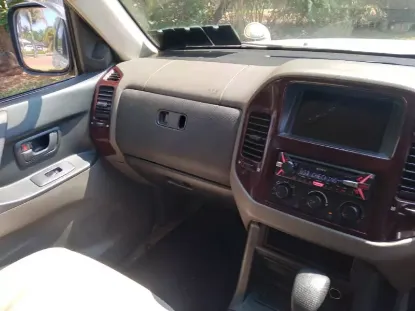 Picture of Mitsubishi Pajero 2001