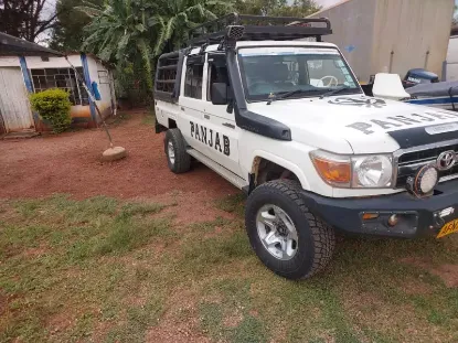 Picture of Toyota Land Cruiser 2012