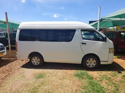 Picture of Toyota Hiace 2006