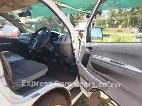Picture of Toyota Hiace 2006