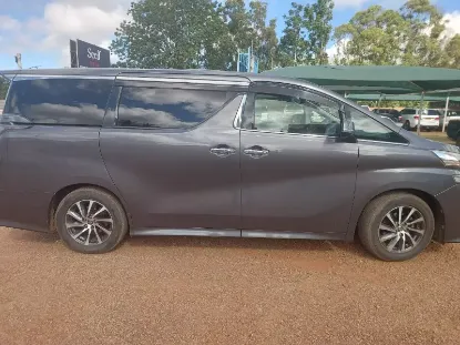 Picture of Toyota Vellfire 2015