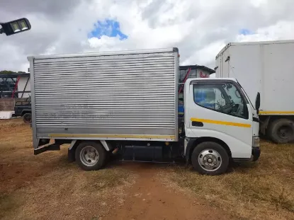 Picture of Toyota Dyna 2005