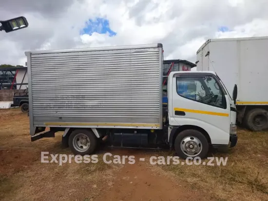 Picture of Toyota Dyna 2005