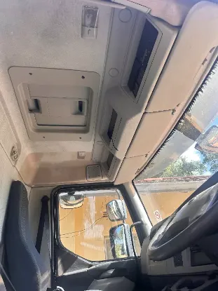 Picture of Volvo Volvo 240 2010