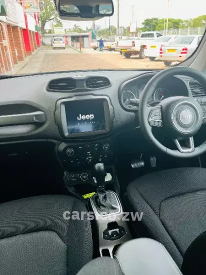 Picture of Jeep Renegade 2024