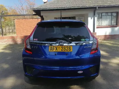 Picture of Honda fit Hybrid(Executive Sedans and Hatchbacks)