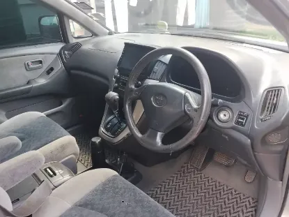 Picture of Toyota Harrier 2003